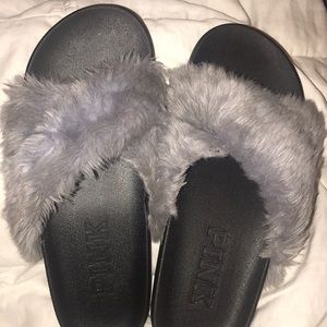 VS PINK grey fuzzy slides